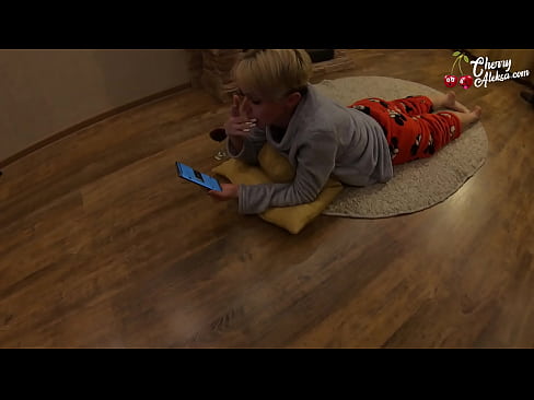 ❤️ Luda plavuša sisa ogroman kurac sisa i poskakuje na njemu - analni seks ️ Analni video na hr.pornmega-com.ru ❌️